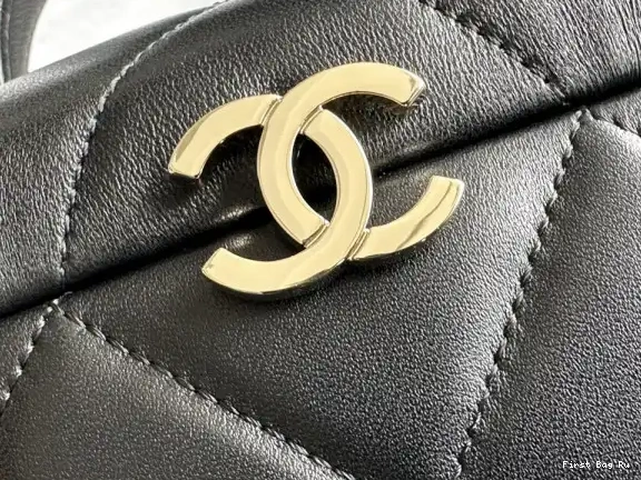 First Bag Ru VANITY CHANEL CASE 0612